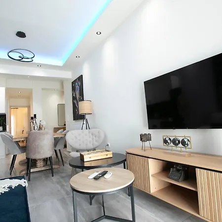 Latomeiou 3 Luxury