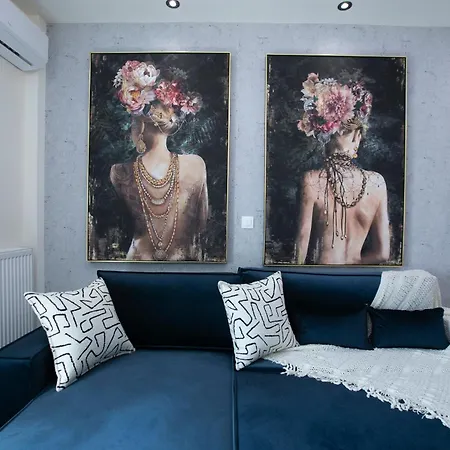 Latomeiou 3 Luxury